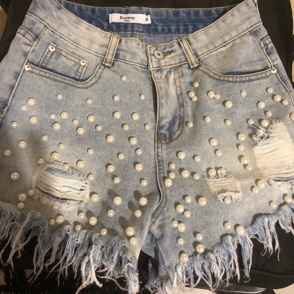 Distressed denim Pearl shorts